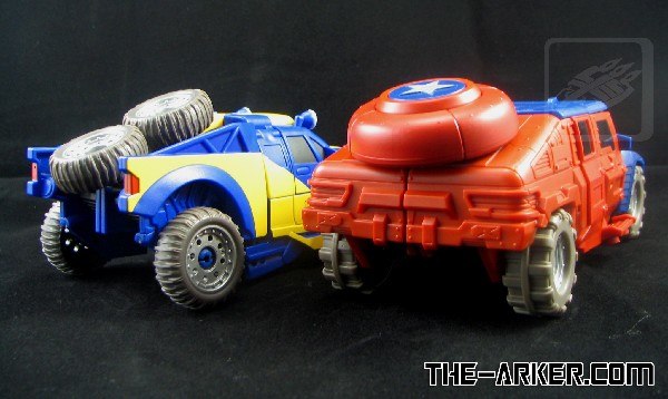 Transformers Marvel Crossovers Captain America   (9 of 16)